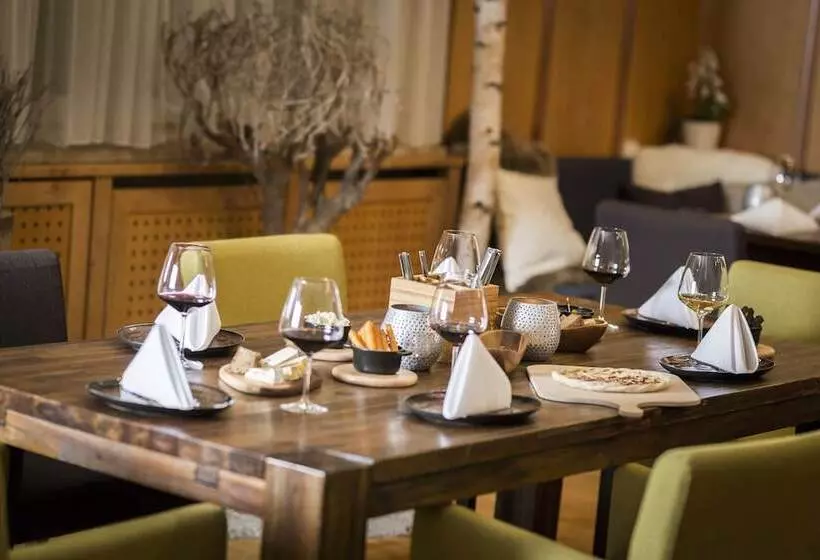 호텔 & Restaurant Rose