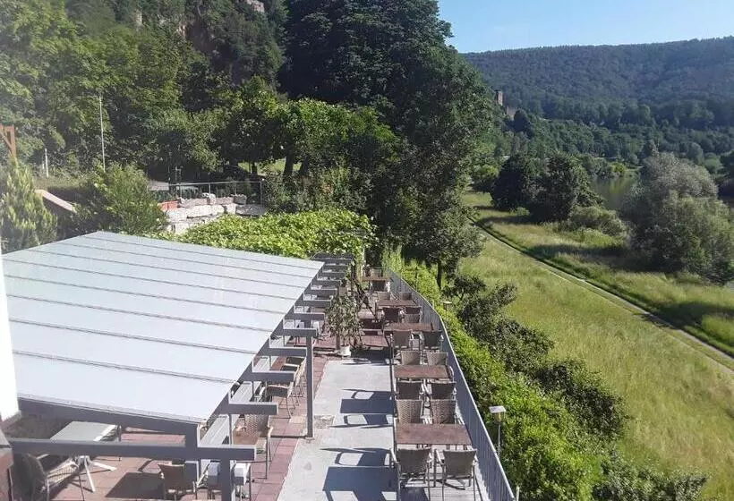 Отель Vierburgeneck