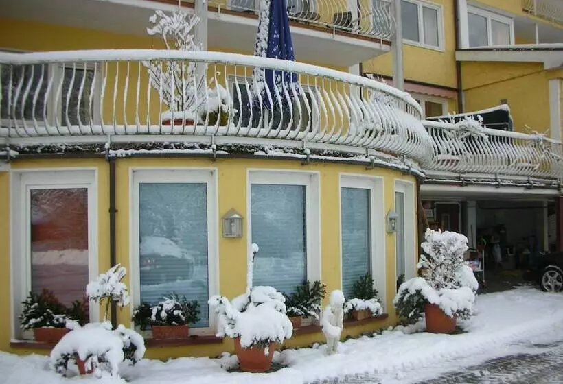 Отель Zum Engel