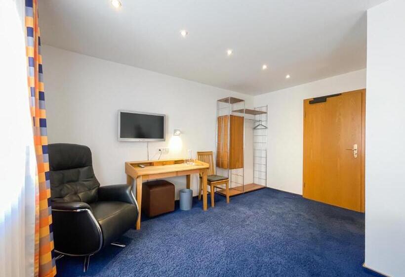 Ott S Hotel Weinwirtschaft & Biergarten Weil Am Rhein/basel