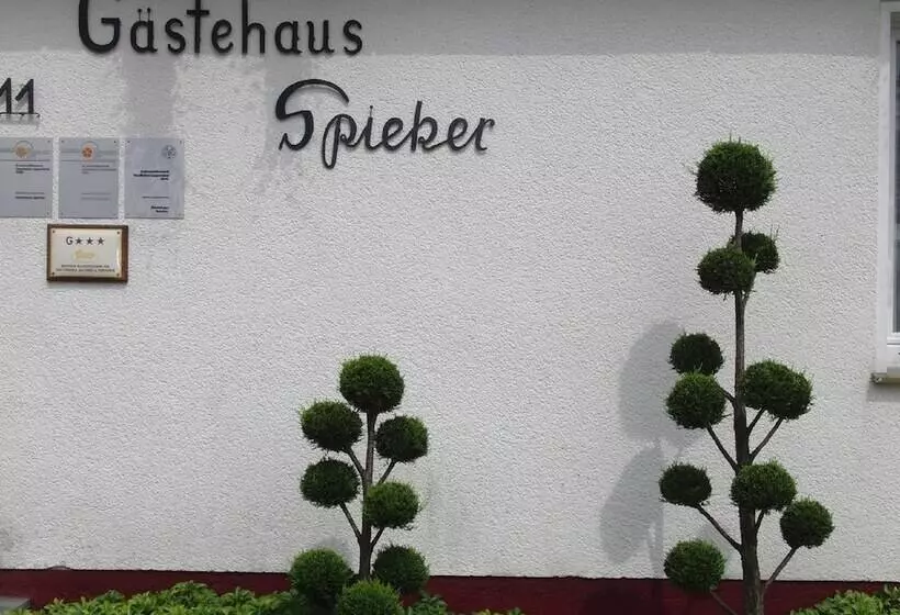 פנסיון Gastehaus Spieker