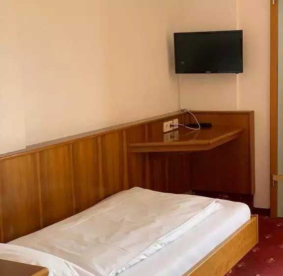 Отель Erlenbacher Hof