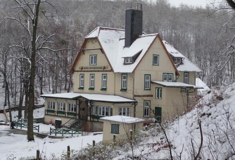 فندق Garni Am Schlosspark