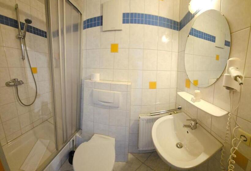 호텔 Hirsch Günzburg