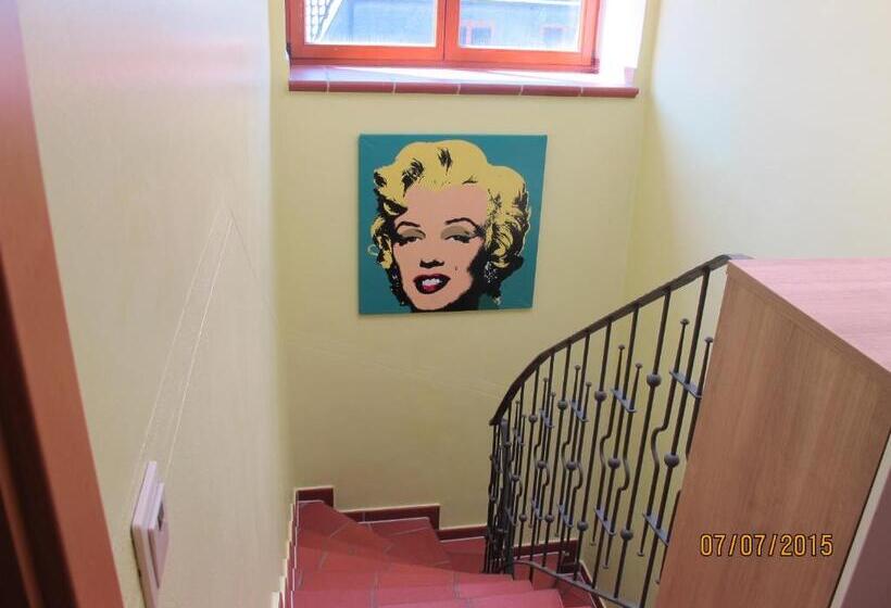 ホテル Kastanienhof