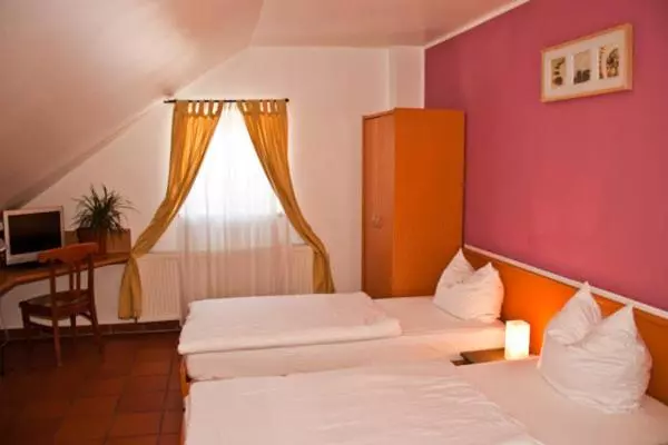 Отель Kastanienhof