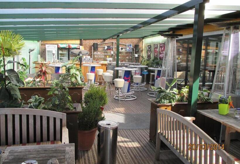 ホテル Kastanienhof