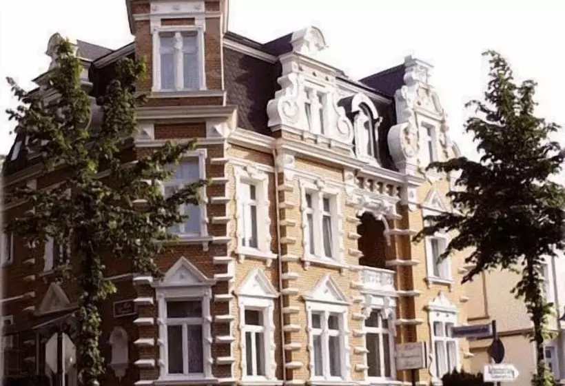 Отель Kronprinzen