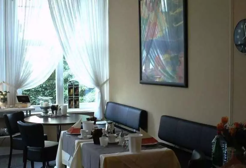 Отель Kronprinzen