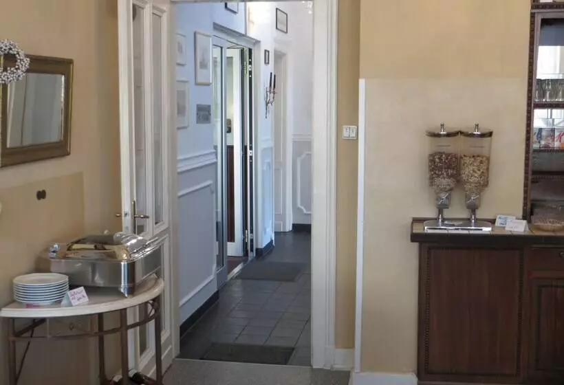 Отель Kronprinzen