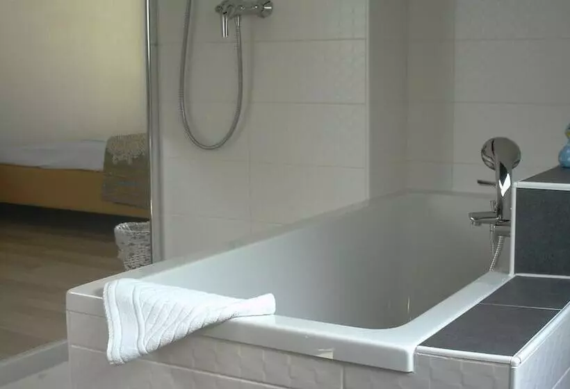 Отель Kronprinzen