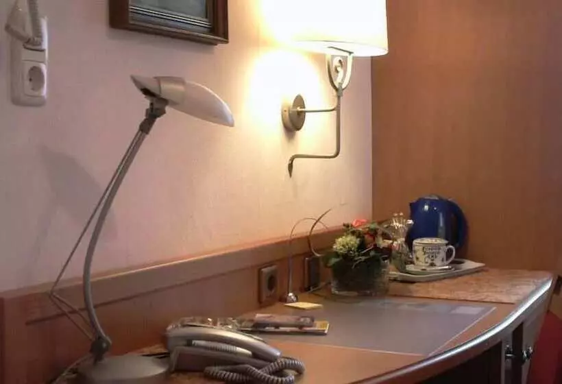 Отель Kronprinzen