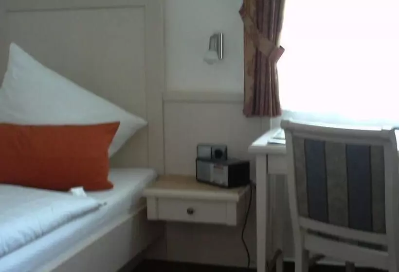 Отель Kronprinzen