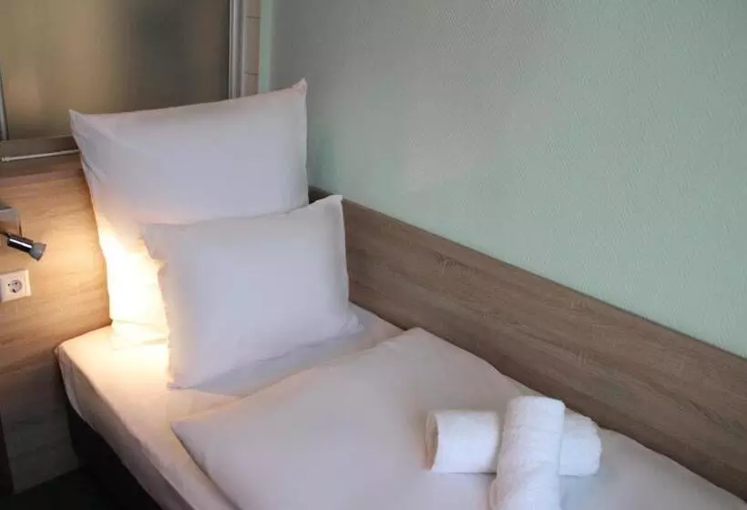 בית מלון כפרי Mozart Bonn