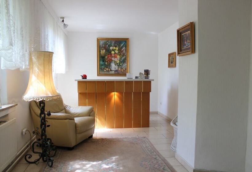 ホテル Pension Am Thermalbad