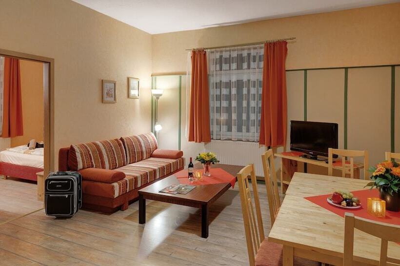 ホテル Pension Haus Saarland