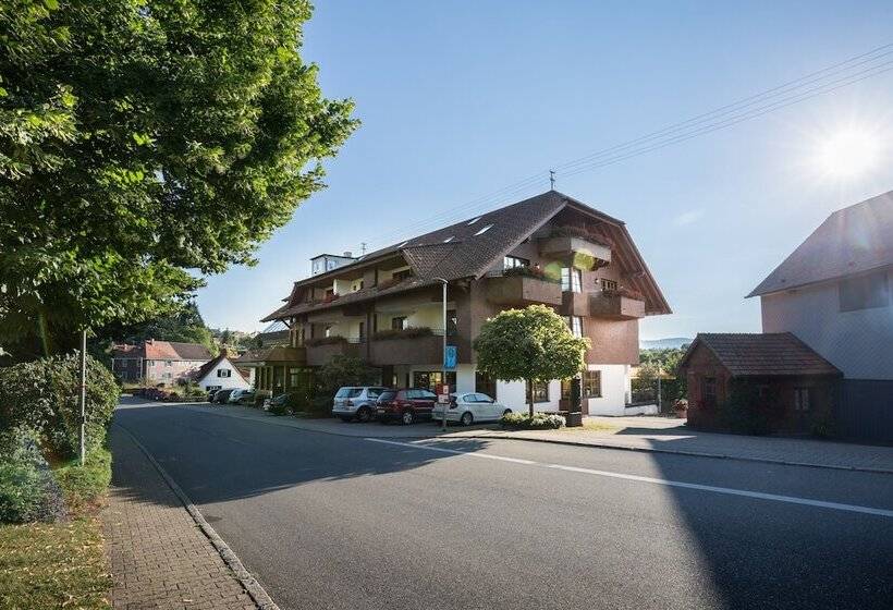 Hotel Restaurant Vinothek Lamm