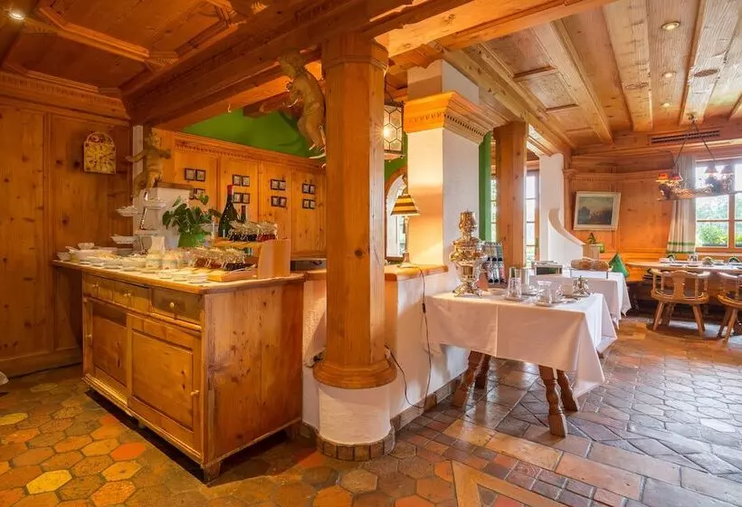 호텔 Restaurant Vinothek Lamm