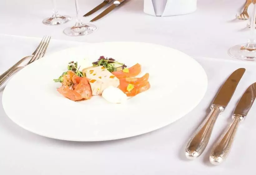 호텔 Restaurant Vinothek Lamm