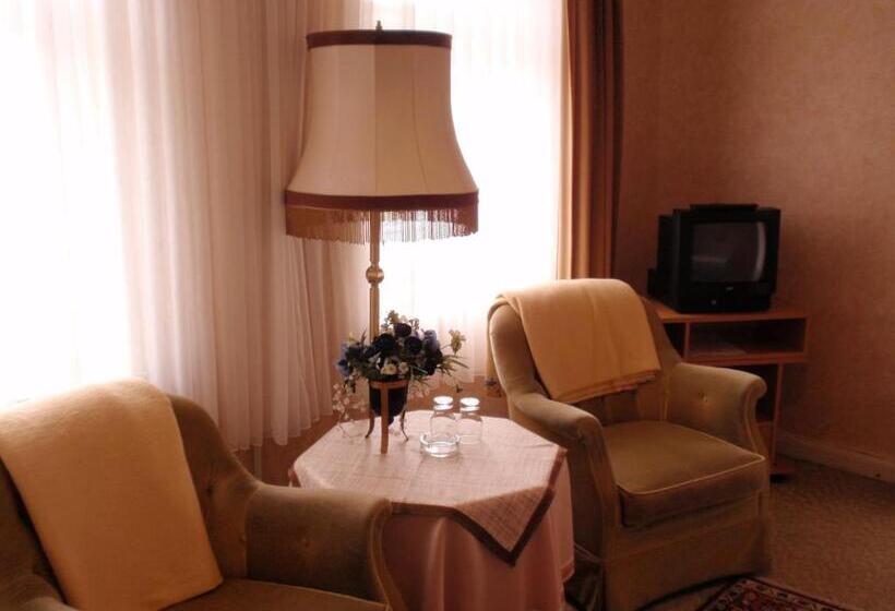 ホテル Richthofen