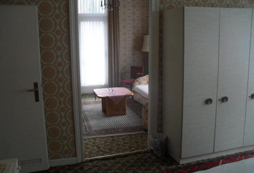 ホテル Richthofen