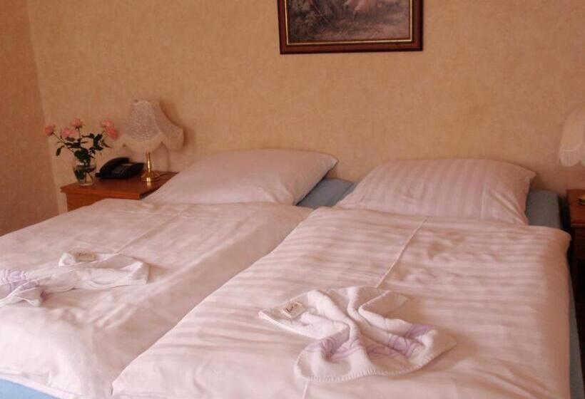 ホテル Richthofen