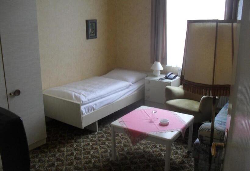 ホテル Richthofen