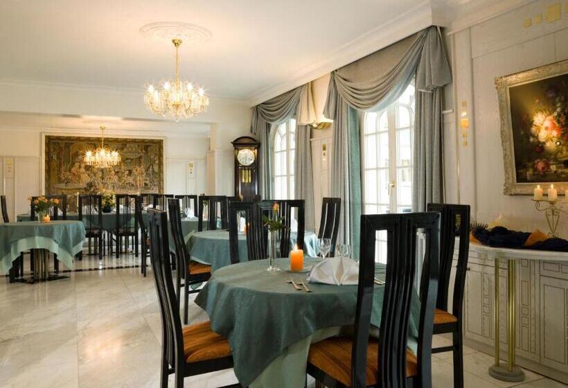 בית מלון כפרי Sacher Stoiber