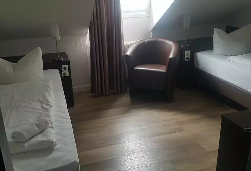 هتل Schumacher Düsseldorf