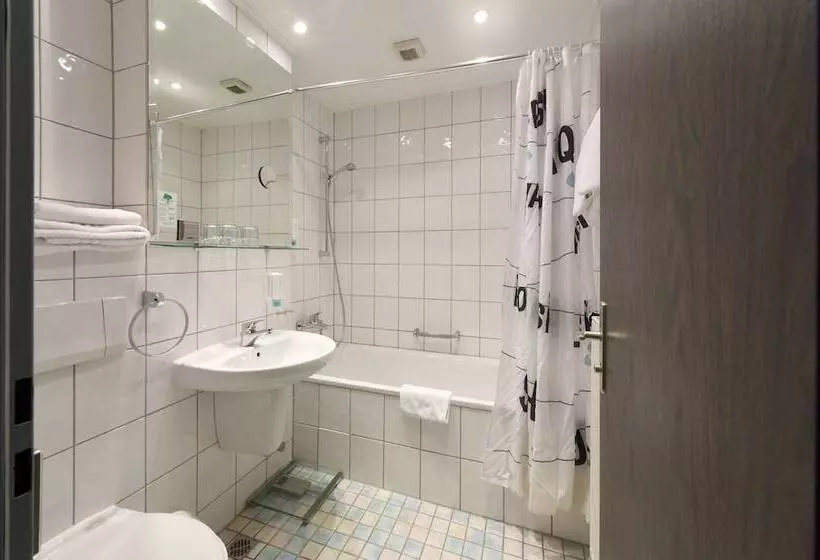 هتل Schumacher Düsseldorf