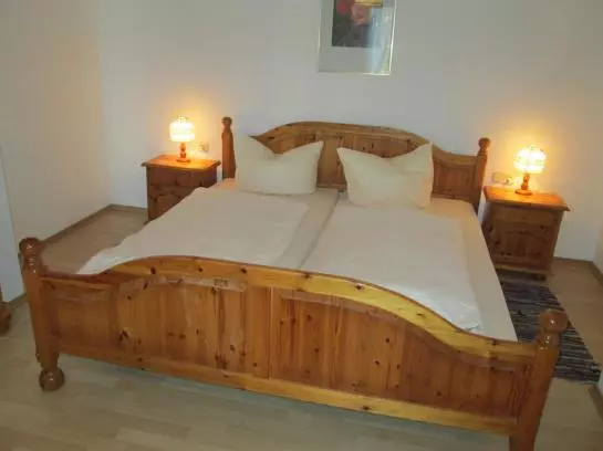 Simon Hotel- Pension