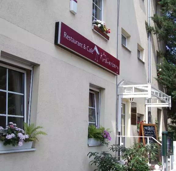 Aamiaismajoitus (B&B) Pension & Café Am Krähenberg