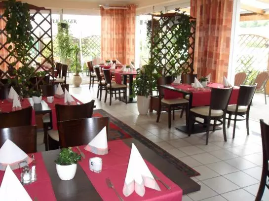 Пансион Altes Gasthaus Goecke