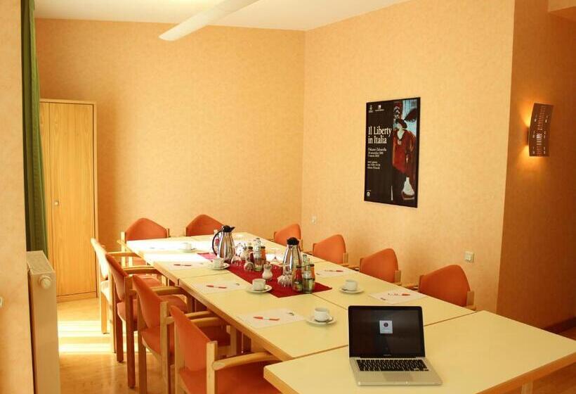 호텔 An Der Persiluhr Stadt Gut