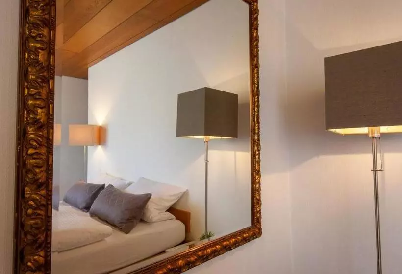 Отель Eikamper Höhe