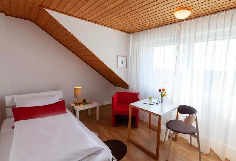 Отель Eikamper Höhe