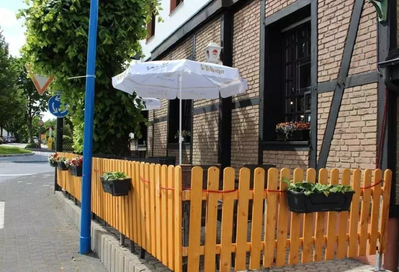 هتل Gz Airport Köln Bonn