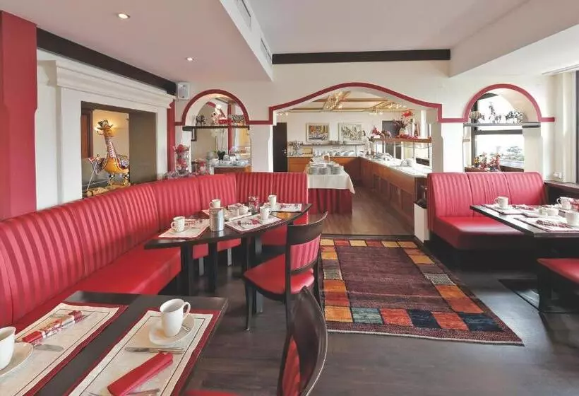 Отель Hessischer Hof