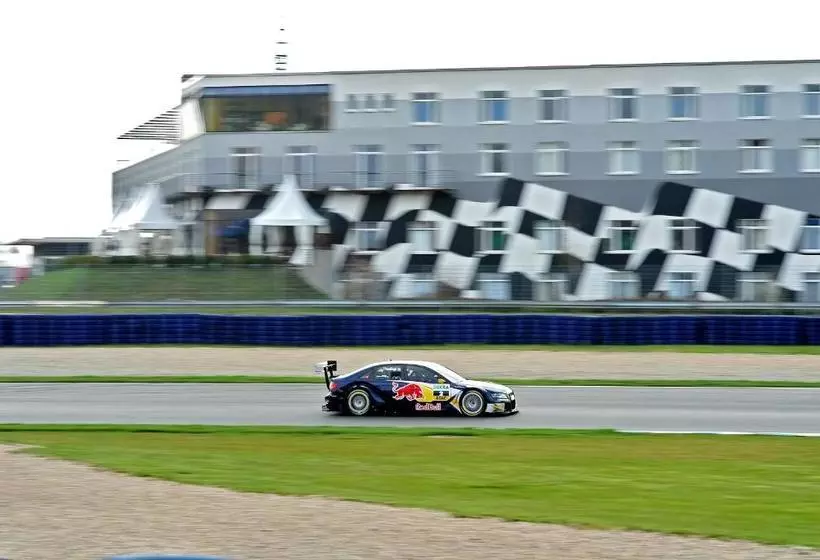 Отель Motorsport Arena