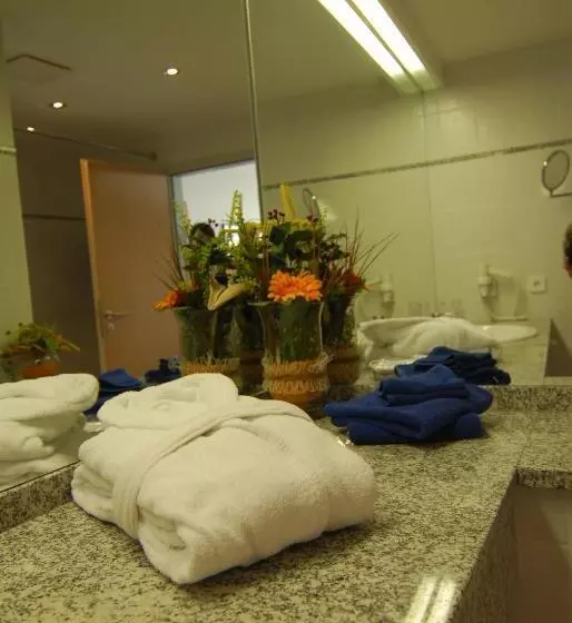 Отель Motorsport Arena