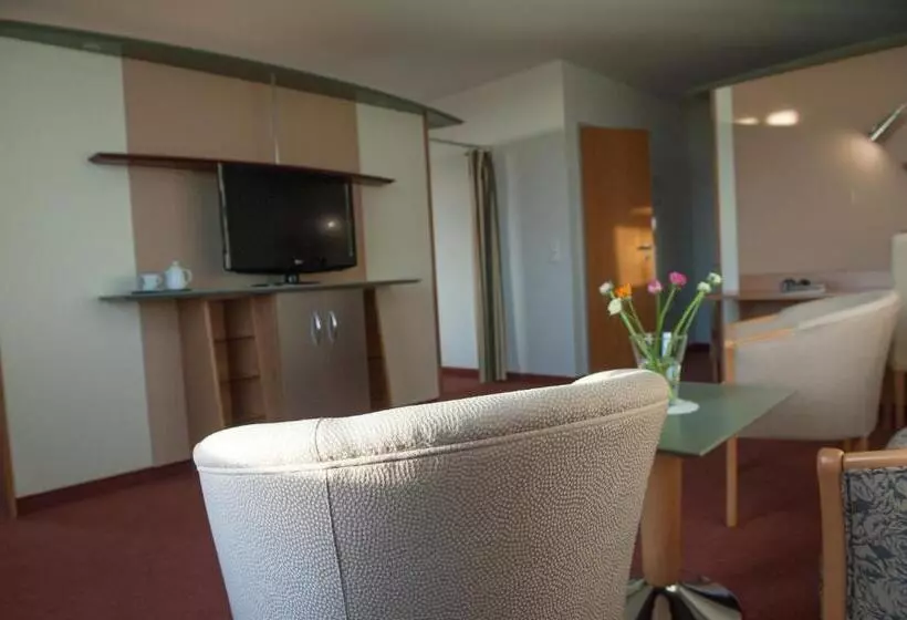 Отель Motorsport Arena