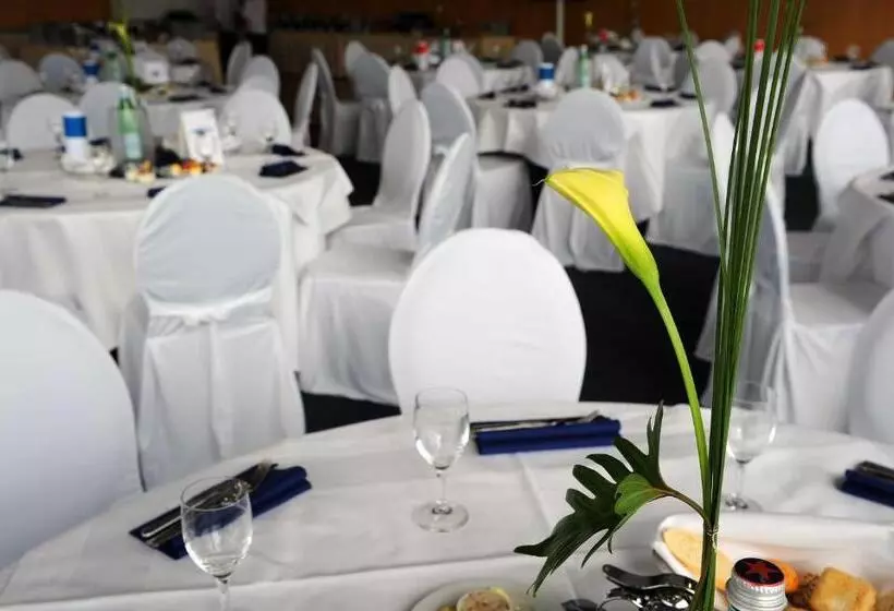 Отель Motorsport Arena