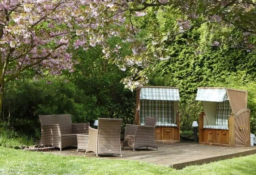 Отель Post Usseln Ring