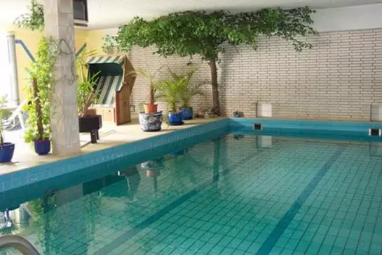 Отель Strandhof Möhnesee