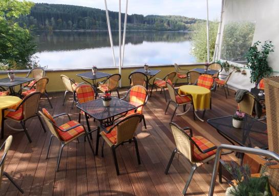 ホテル Strandhof Möhnesee