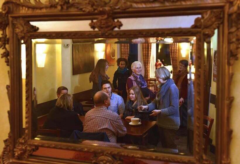 Отель Weidenhof