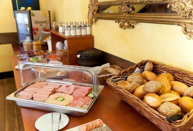 Отель Weidenhof