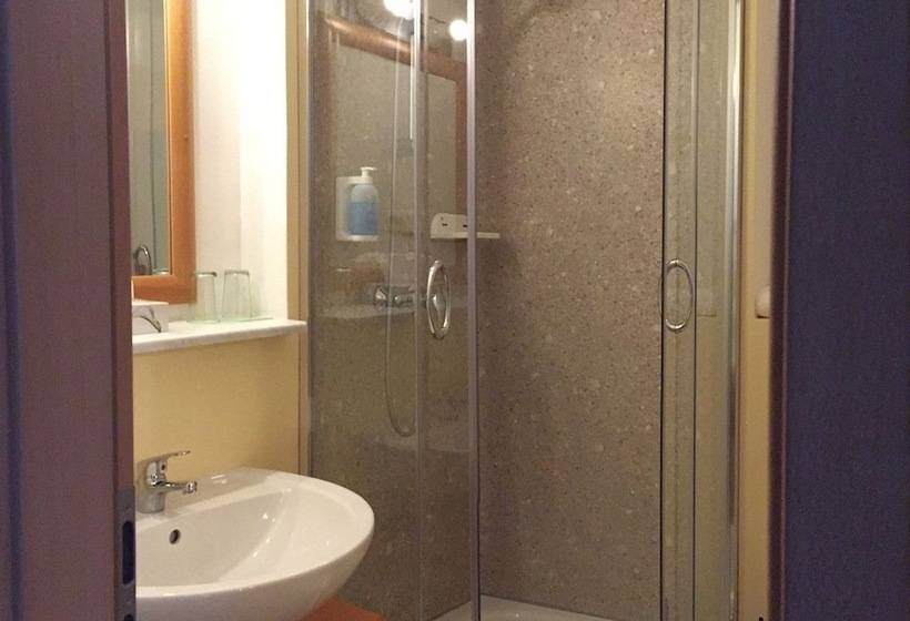 Отель Weidenhof