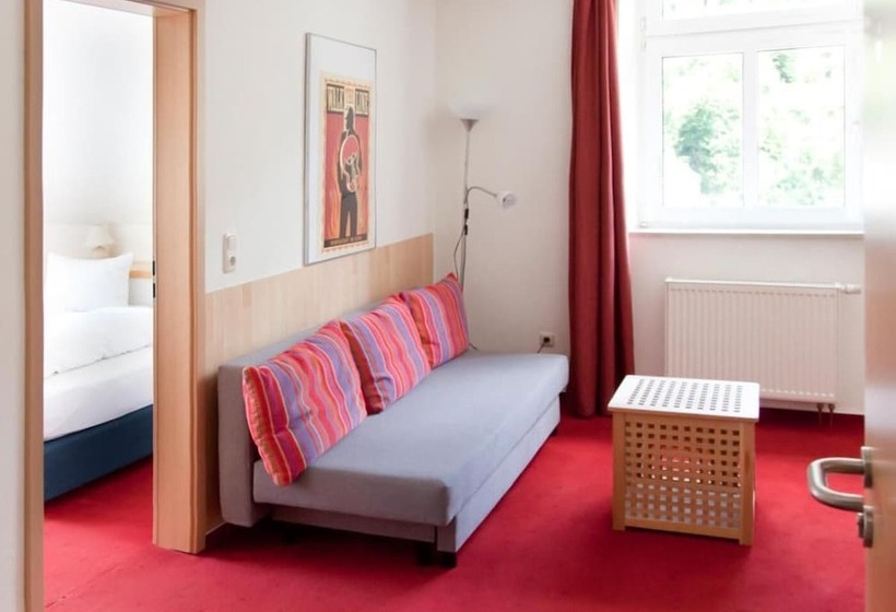 Отель Weidenhof