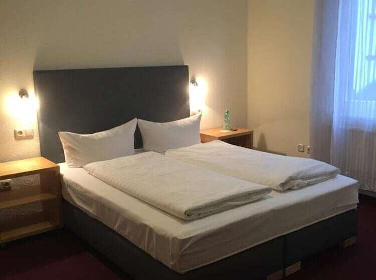 Отель Weidenhof